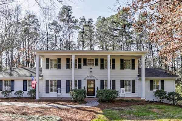 House sit in Sandy Springs, GA, US