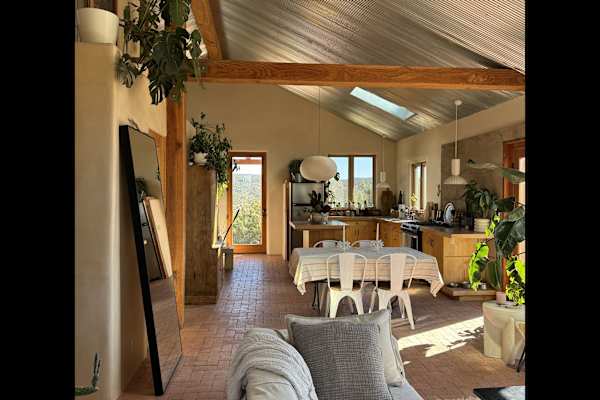 House sit in Lamy, NM, US