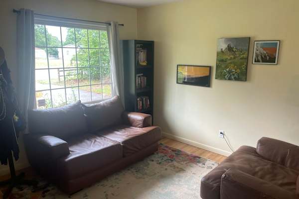 House sit in Fayetteville, NC, US
