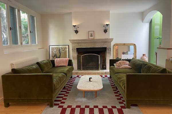 House sit in Paris, France