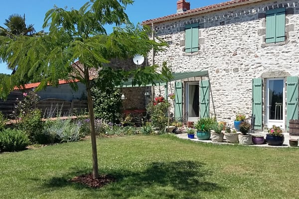 House sit in La Roche-sur-Yon, France