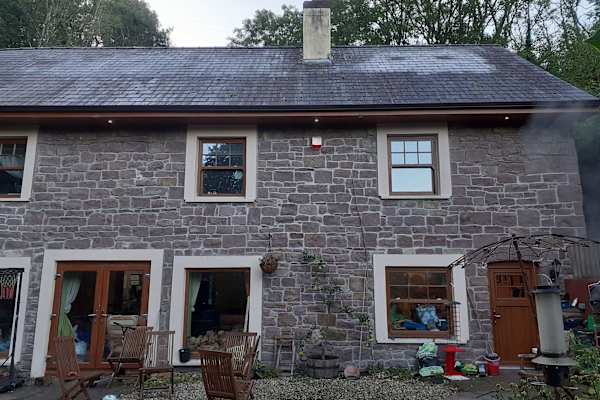 House sit in Abergavenny, United Kingdom