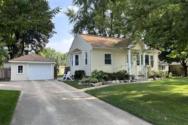 House sit in Plymouth, MI, US