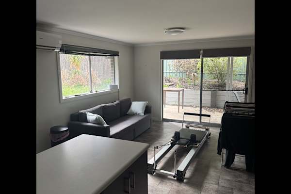 House sit in Williamstown, SA, Australia