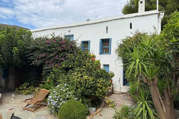 House sit in Kárystos, Greece