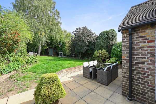 House sit in Gerrards Cross, United Kingdom