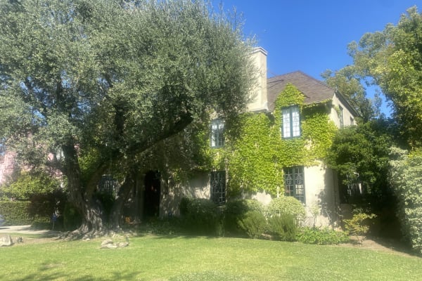 House sit in Larchmont Village, CA, US