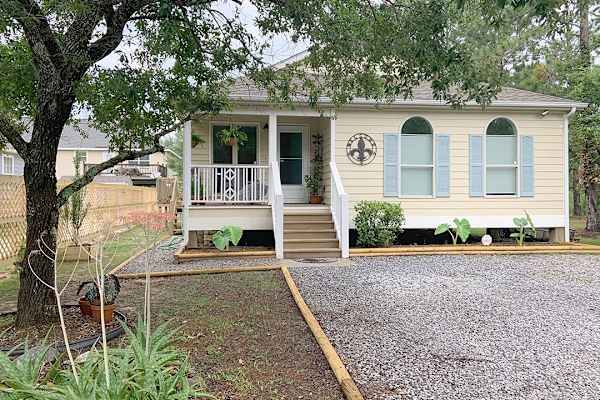 House sit in Bay Saint Louis, MS, US