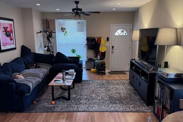 House sit in Baltimore, MD, US