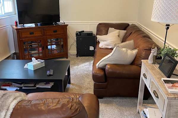 House sit in Copley, OH, US