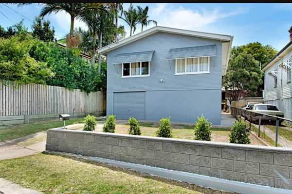 House sit in Hawthorne, QLD, Australia