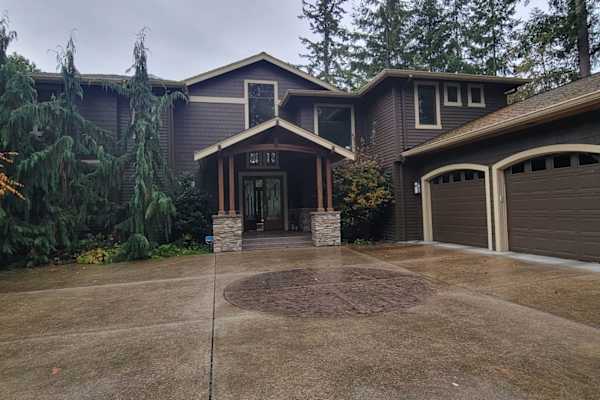 House sit in Sammamish, WA, US