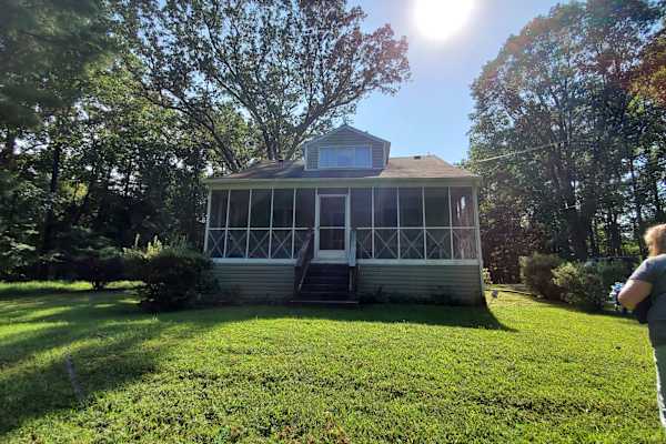 House sit in Sunderland, MD, US