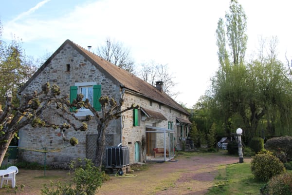 House sit in Sully, France