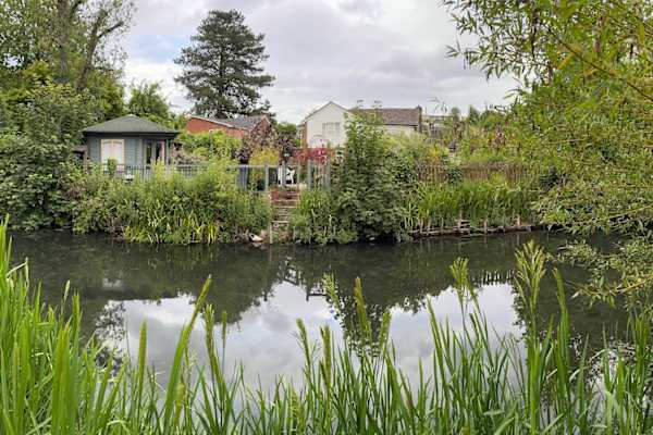 House sit in Marlborough, United Kingdom