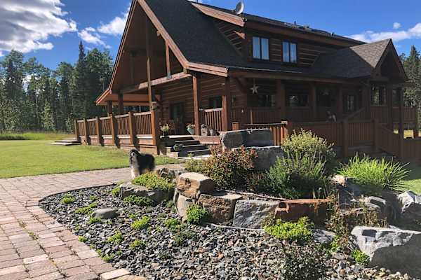 House sit in Bragg Creek, AB, Canada