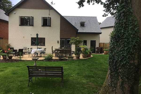 House sit in Tiverton, United Kingdom