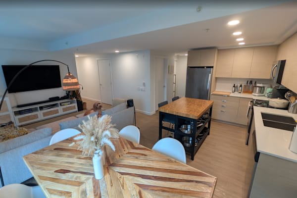 House sit in Vancouver, BC, Canada