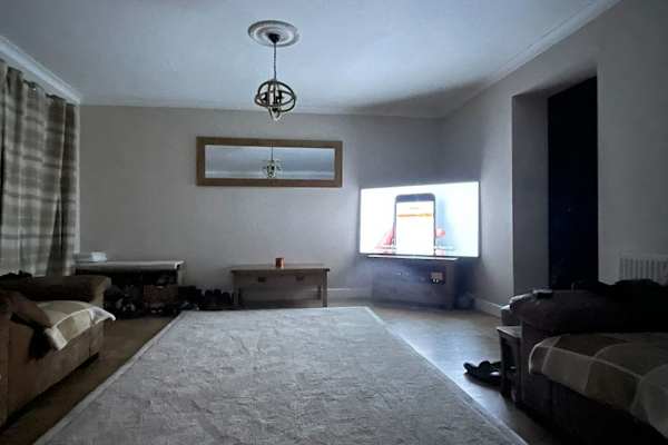 House sit in Wrexham, United Kingdom