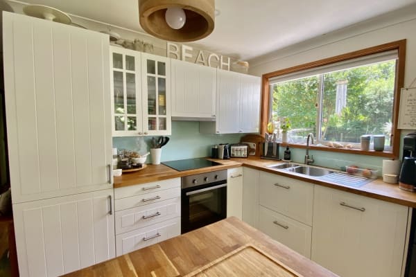 House sit in Erina East, NSW, Australia