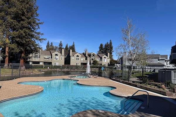 House sit in Pleasant Hill, CA, US