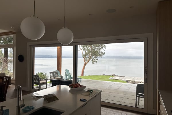 House sit in Sidney, BC, Canada