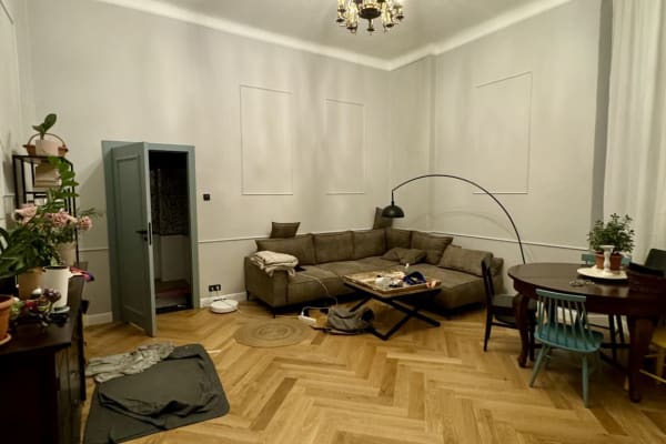 House sit in Warsaw, Poland