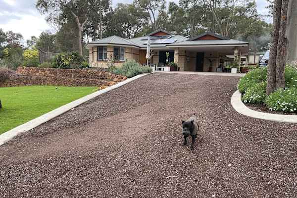 House sit in Mundaring Weir, WA, Australia