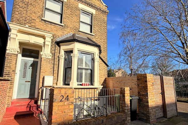 House sit in London, United Kingdom