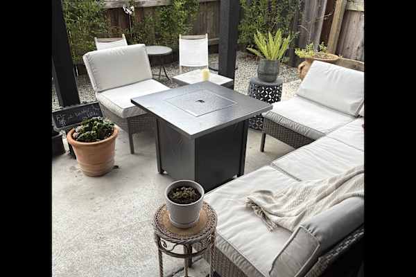 House sit in Petaluma, CA, US