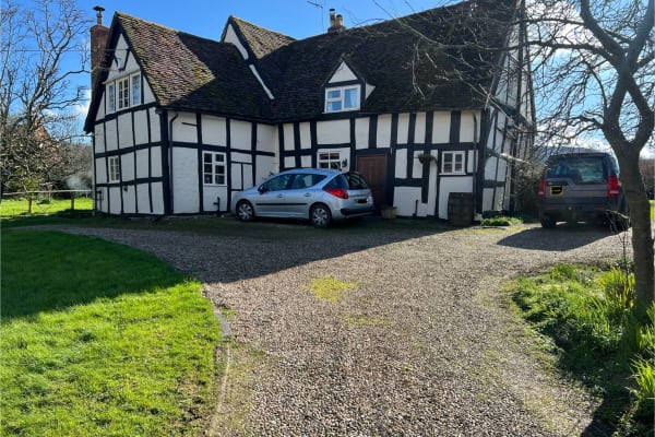 House sit in Great Comberton, United Kingdom