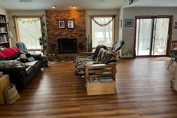 House sit in Pinckney, MI, US