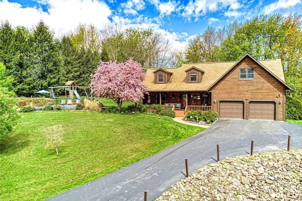 House sit in Rochester, NY, US