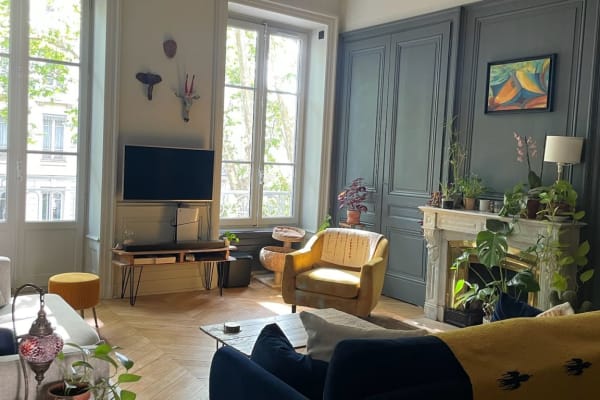 House sit in Lyon, France