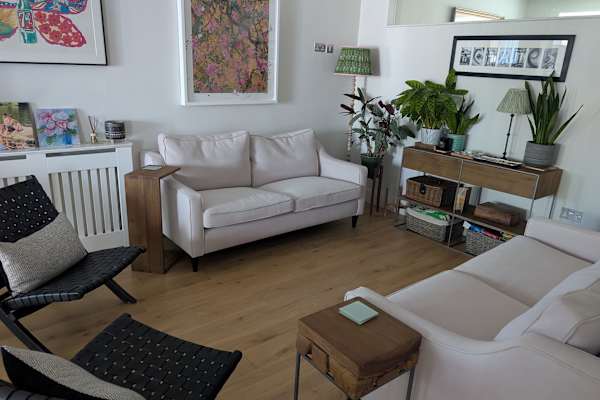 House sit in Finchley, United Kingdom
