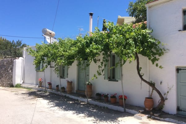 House sit in Rethymno, Greece