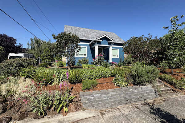 House sit in Portland, OR, US