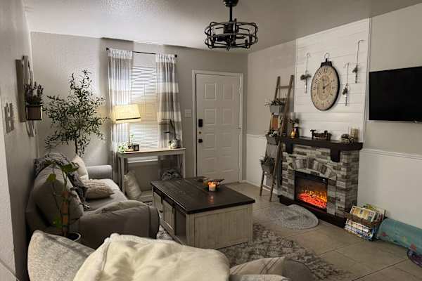 House sit in Fort Worth, TX, US