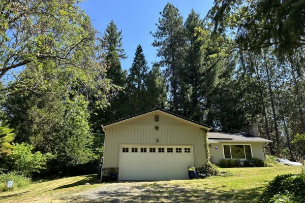 House sit in Grants Pass, OR, US