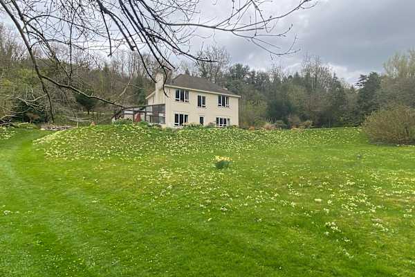 House sit in Woldingham, United Kingdom