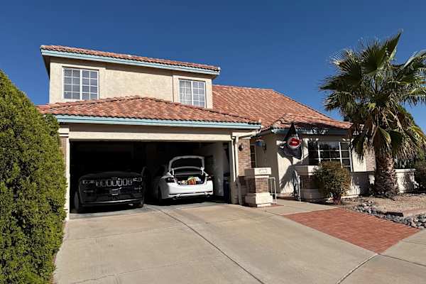 House sit in Tucson, AZ, US
