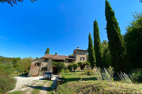 House sit in Umbertide, Italy