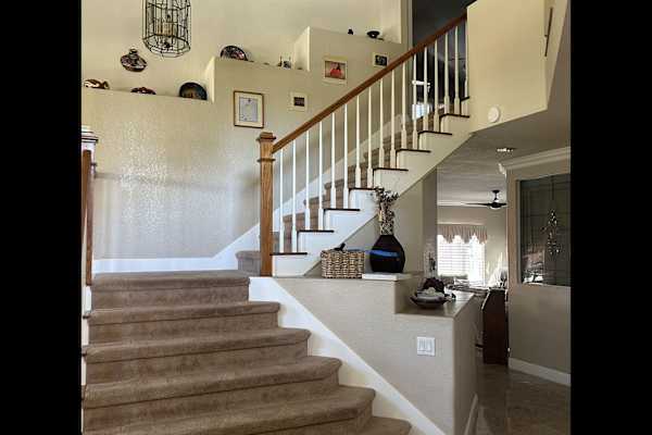 House sit in Elk Grove, CA, US