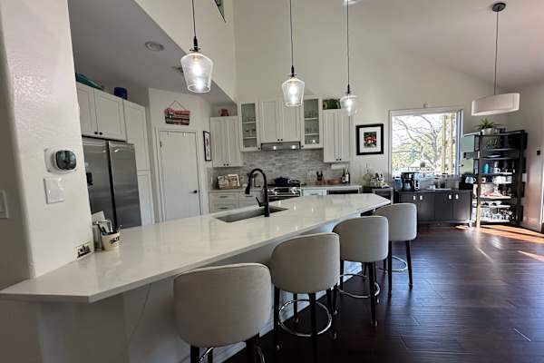 House sit in Lakeway, TX, US