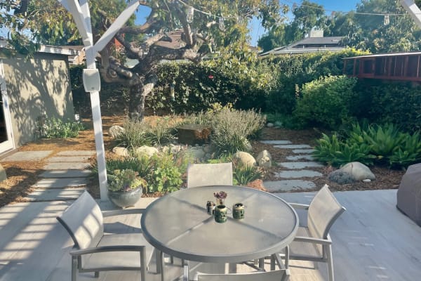 House sit in Culver City, CA, US