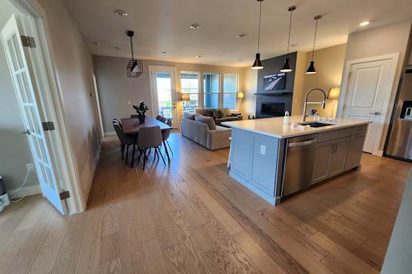 House sit in Castle Rock, CO, US