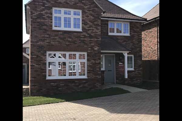 House sit in Stonehouse, United Kingdom