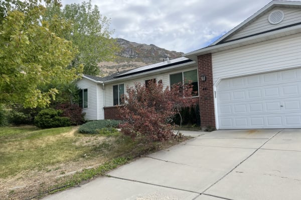 House sit in Pleasant Grove, UT, US