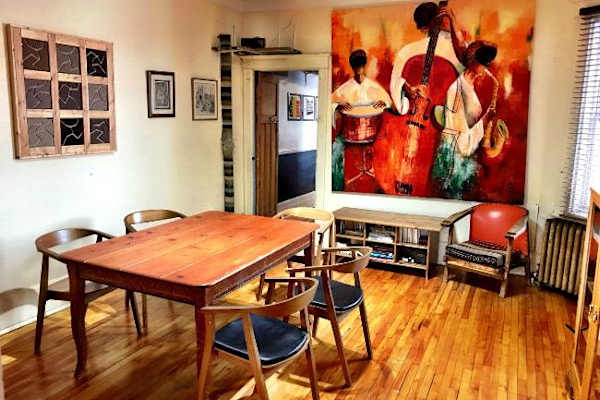 House sit in Montréal, QC, Canada