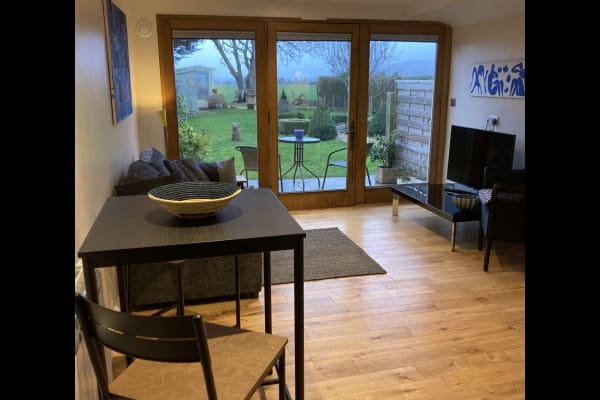 House sit in Broadway, United Kingdom